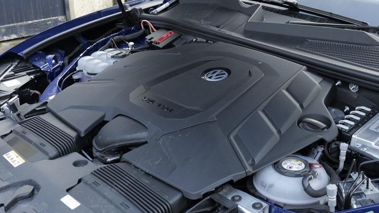 touareg_estate_diesel_110373.jpg - 3.0 V6 TDI 4Motion 286 Black Edition 5dr Tip Auto