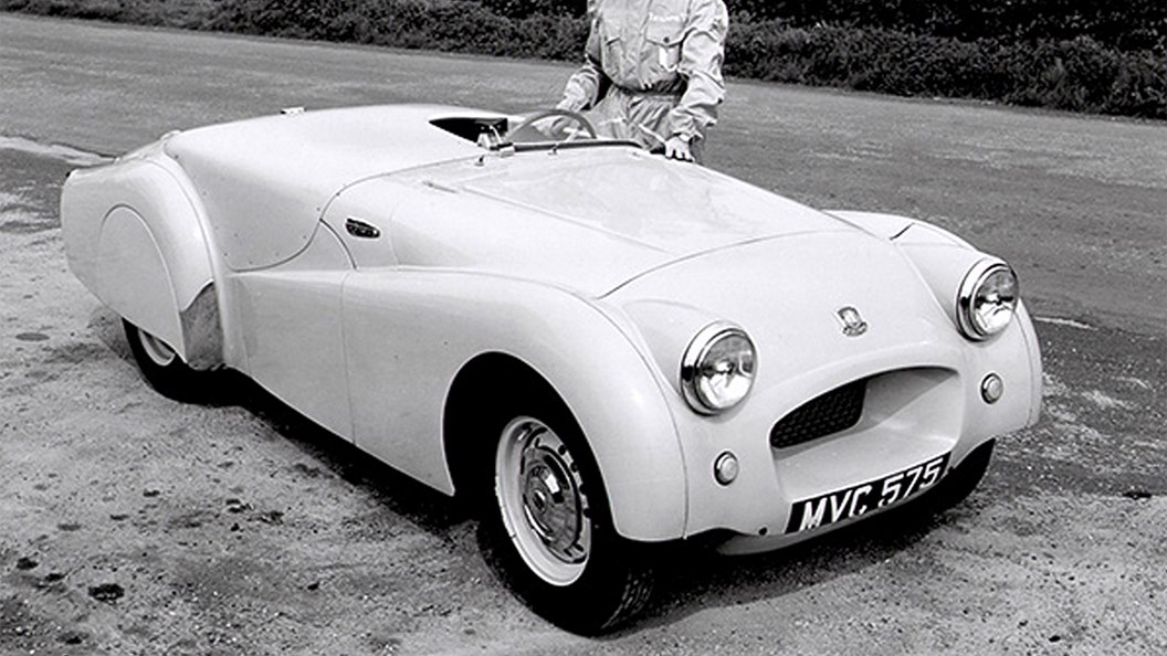 097-triumph-tr25.jpg