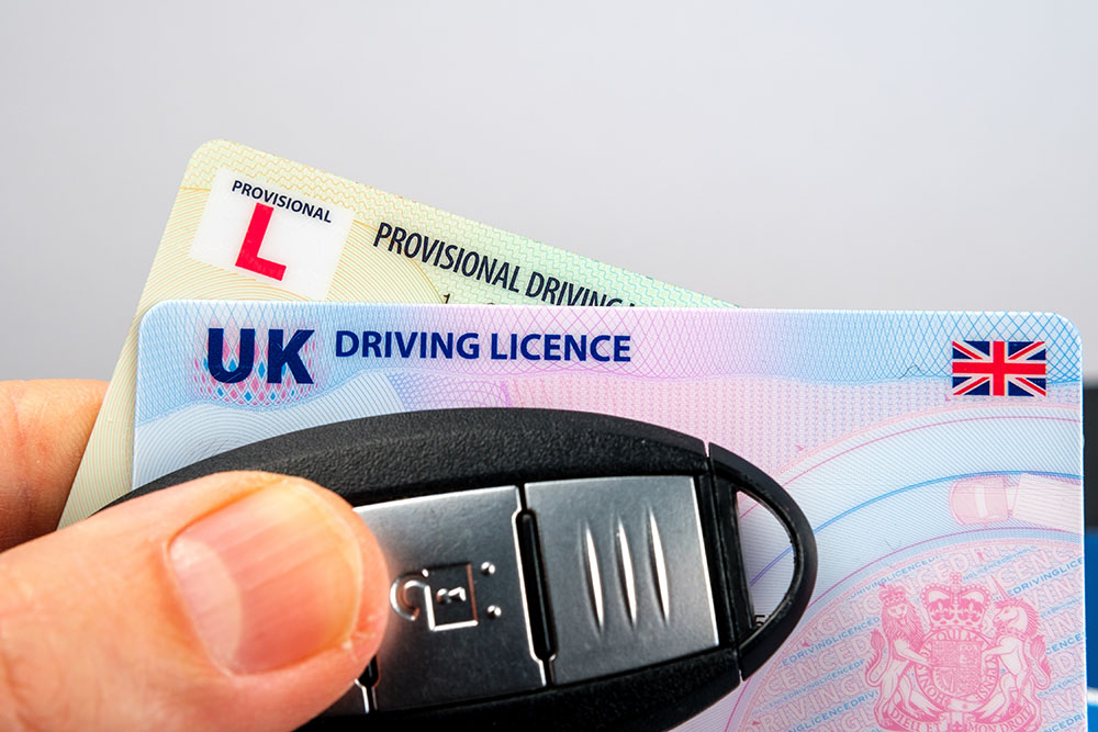 UK to Roll Out Digital Driving Licences in 2025